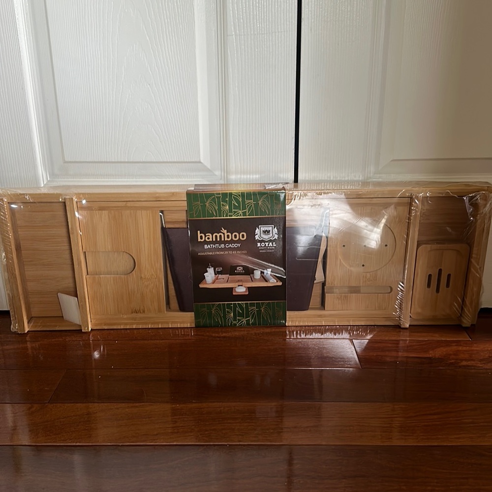 Brand new Adjustable Bamboo Bathtub Caddy